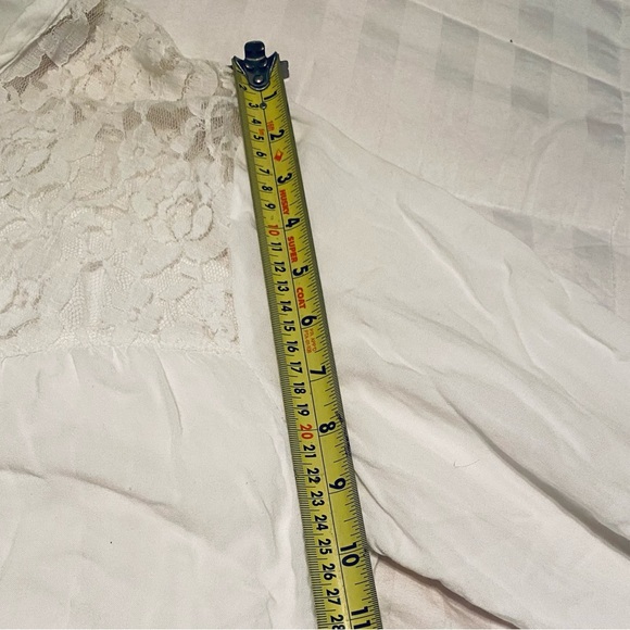 Karen Kane women’s v-neck blouse size large - Picture 10 of 13